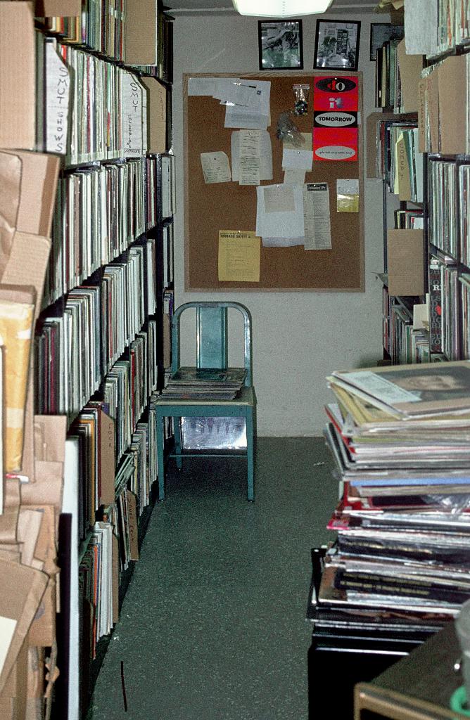 KRWG-FM record library, 1974
